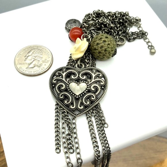 Vintage Hearts and Flowers Charm Pendant Necklace on Long Silver Tone Rolo Chain - Picture 5 of 5